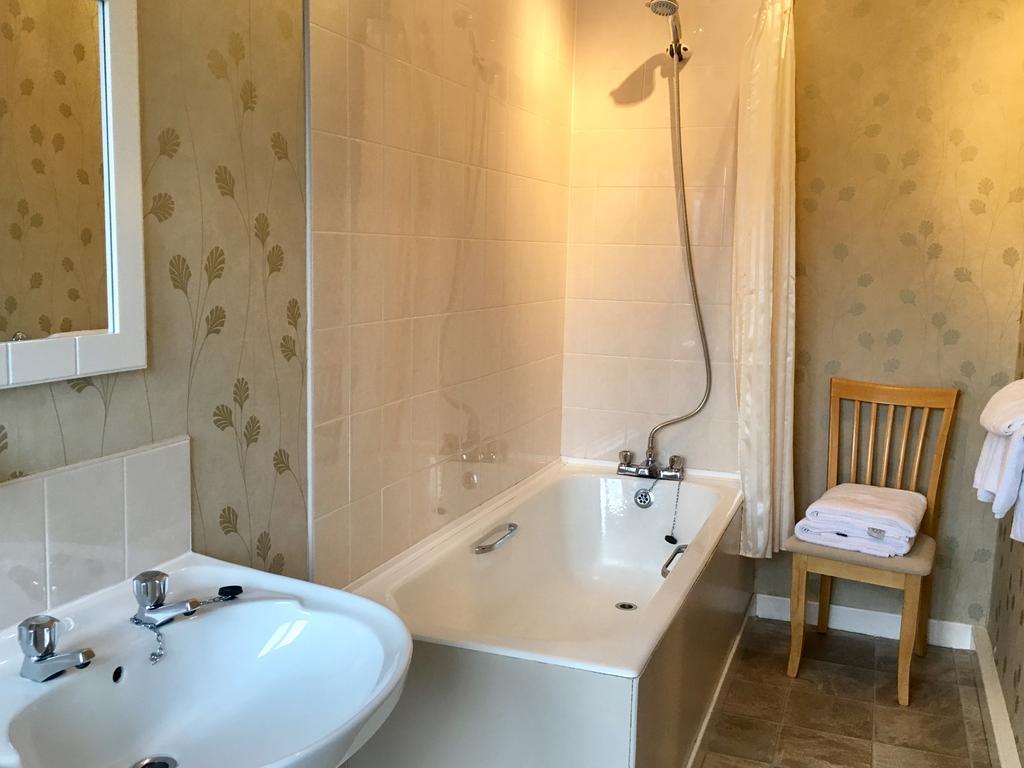 Lochearnhead Hotel Отель Лохернхед